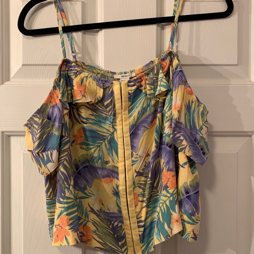 F21 Floral Crop Top Hook&Eye Front Detail